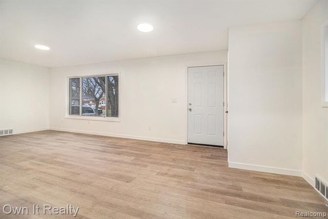 29959 Glenwood Street, Inkster, MI 48141