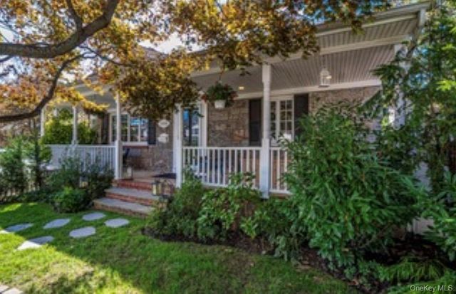 1984 Russell Street, North Bellmore, NY 11710
