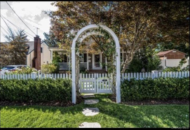 1984 Russell Street, North Bellmore, NY 11710