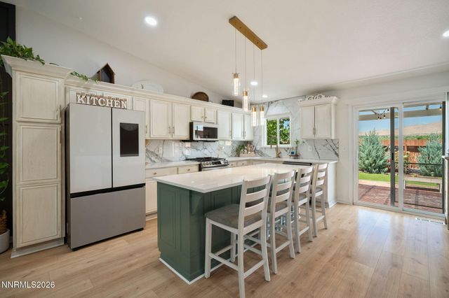 5633 Ranch Court, Sun Valley, NV 89433