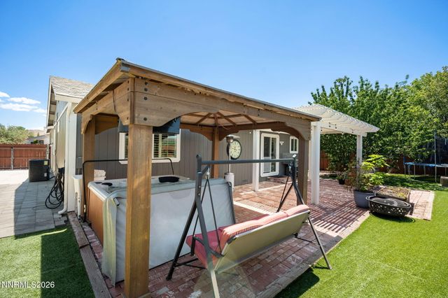 5633 Ranch Court, Sun Valley, NV 89433