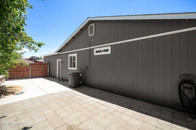 5633 Ranch Court, Sun Valley, NV 89433