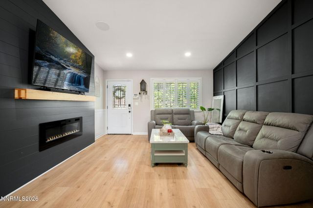 5633 Ranch Court, Sun Valley, NV 89433