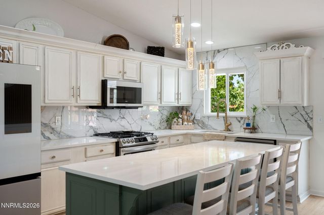 5633 Ranch Court, Sun Valley, NV 89433