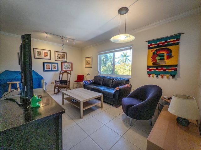 2430 NE 135th Street 2430, North Miami, FL 33181