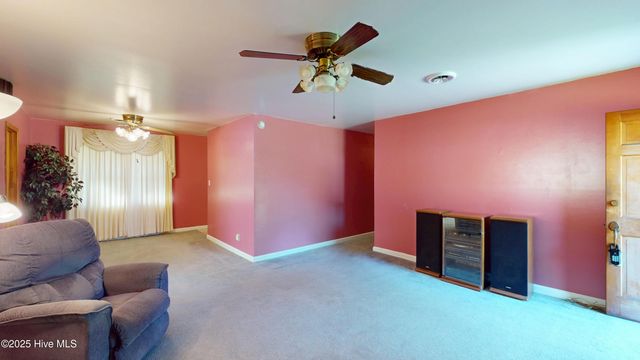 409 Henderson Drive, Jacksonville, NC 28540