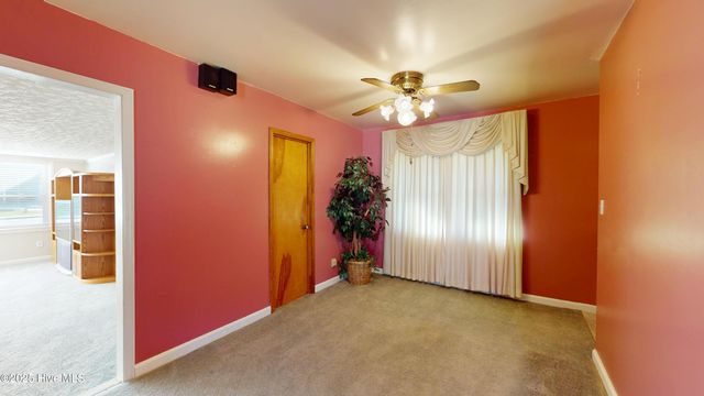 409 Henderson Drive, Jacksonville, NC 28540