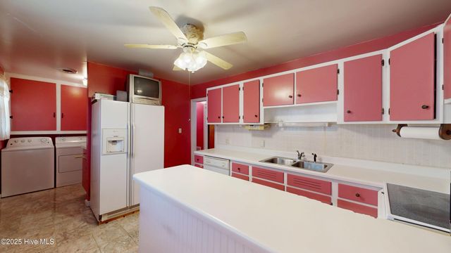 409 Henderson Drive, Jacksonville, NC 28540