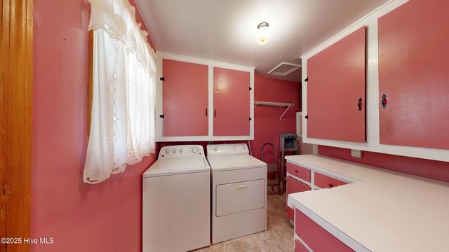 409 Henderson Drive, Jacksonville, NC 28540