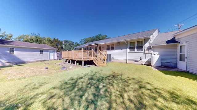 409 Henderson Drive, Jacksonville, NC 28540