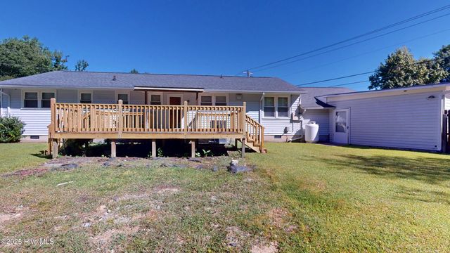 409 Henderson Drive, Jacksonville, NC 28540