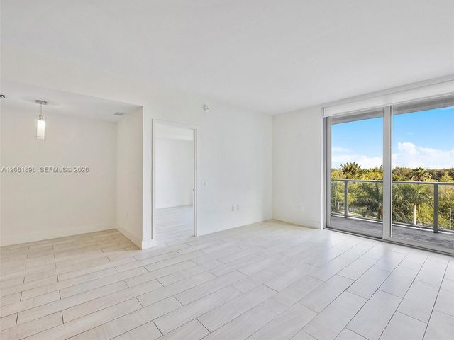 2000 Metropica Way 502, Sunrise, FL 33323
