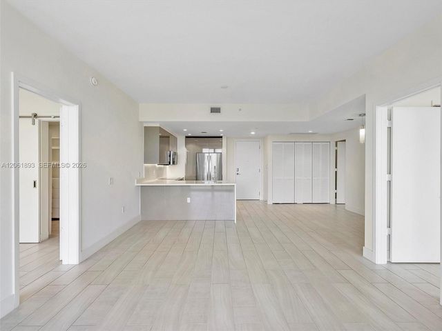 2000 Metropica Way 502, Sunrise, FL 33323