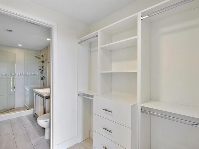 2000 Metropica Way 502, Sunrise, FL 33323