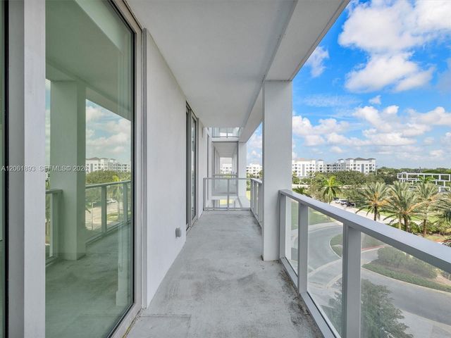 2000 Metropica Way 502, Sunrise, FL 33323