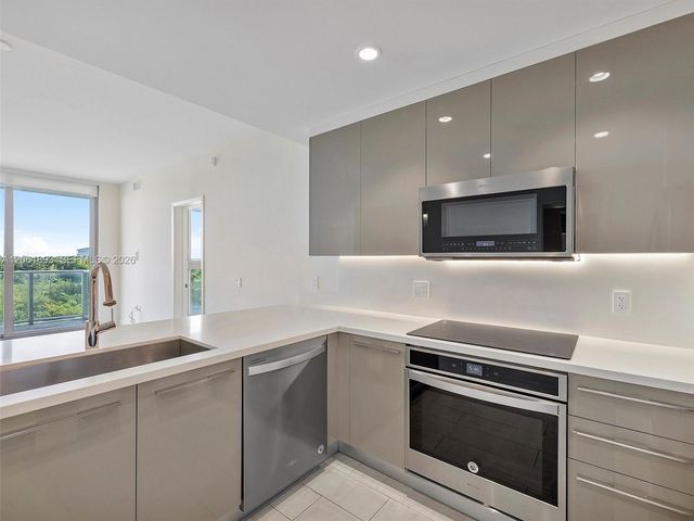 2000 Metropica Way 502, Sunrise, FL 33323