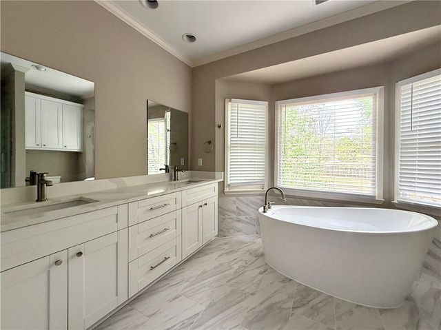 11175 Linbrook Lane, Johns Creek, GA 30097