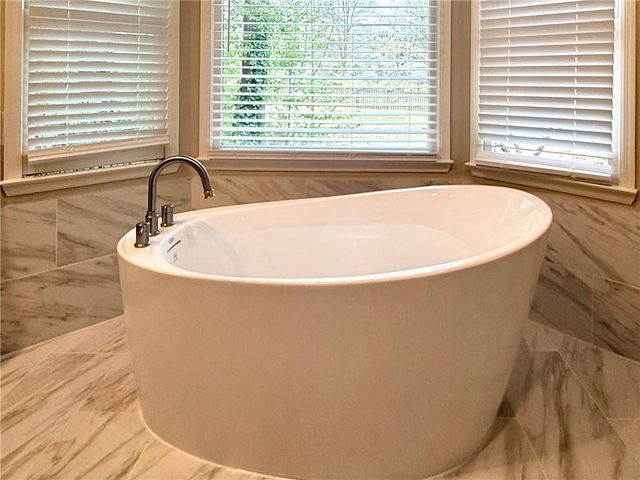 11175 Linbrook Lane, Johns Creek, GA 30097