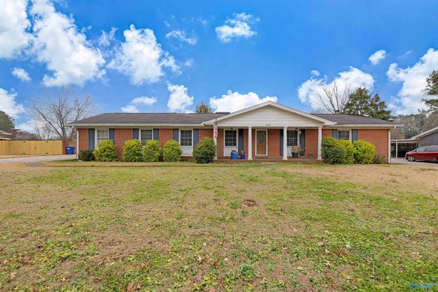 413 Apple Avenue, Albertville, AL 35950