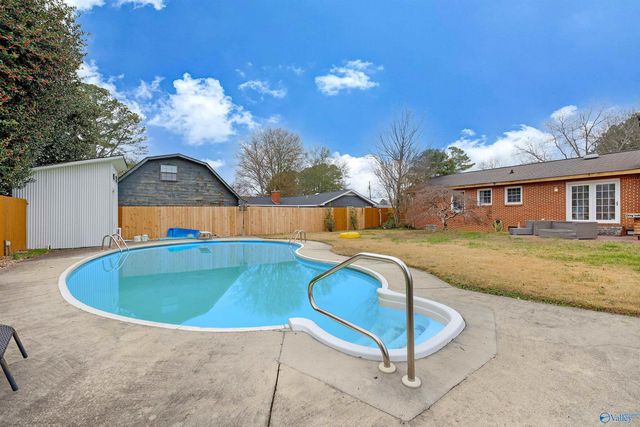 413 Apple Avenue, Albertville, AL 35950