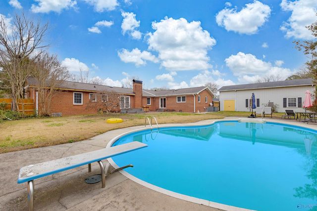 413 Apple Avenue, Albertville, AL 35950