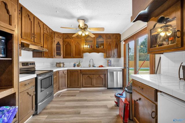 413 Apple Avenue, Albertville, AL 35950