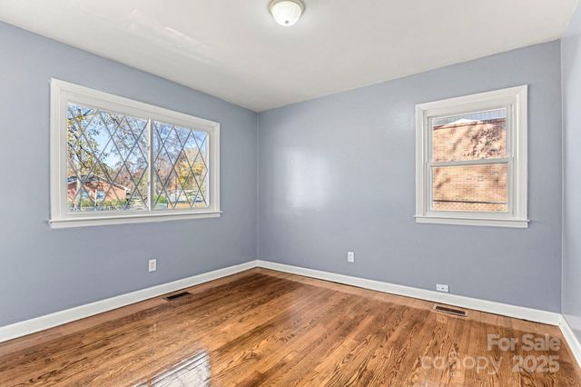 844 Squirrel Hill Road, Charlotte, NC 28213