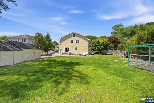 188 Doretta Street, River Vale, NJ 07675