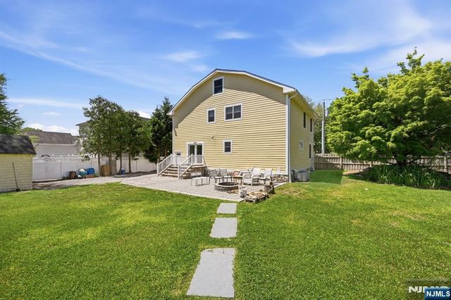188 Doretta Street, River Vale, NJ 07675