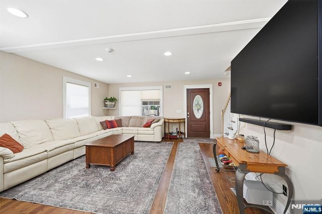 188 Doretta Street, River Vale, NJ 07675