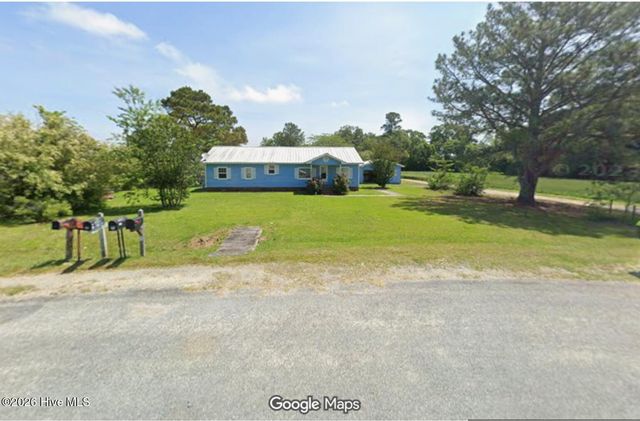 484 Yellow Skin Road, Autryville, NC 28318