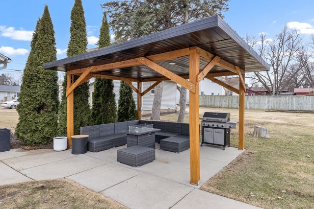 1503 WHITNEY, Belvidere, IL 61008