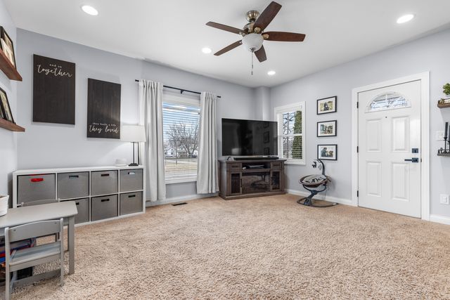 1503 WHITNEY, Belvidere, IL 61008