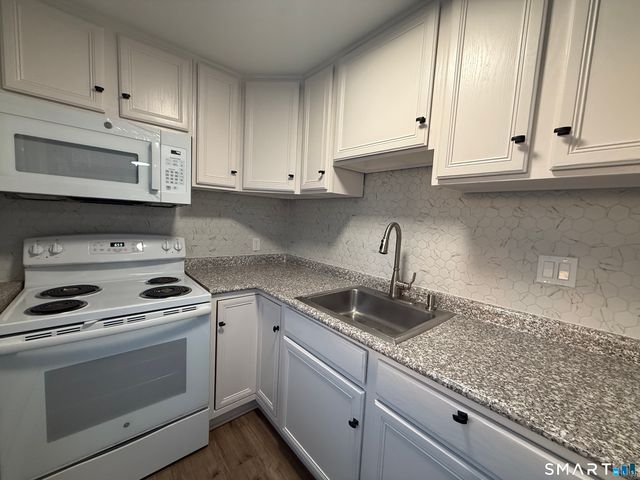 85 Avery Street (Whole House), Stamford, CT 06902