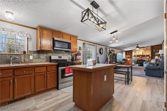 3541 Greenbriar Avenue, Alliance, OH 44601