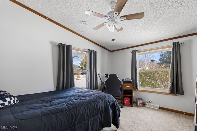 3541 Greenbriar Avenue, Alliance, OH 44601