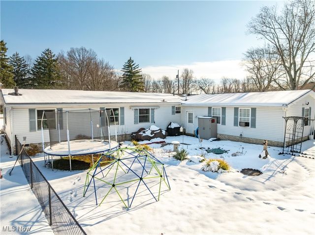 3541 Greenbriar Avenue, Alliance, OH 44601