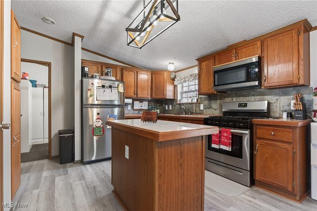 3541 Greenbriar Avenue, Alliance, OH 44601