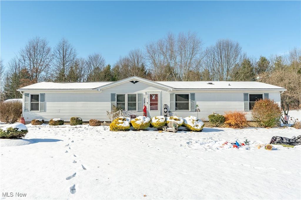 3541 Greenbriar Avenue, Alliance, OH 44601