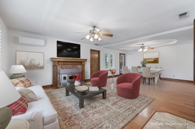 3074 Burgan Avenue, Clovis, CA 93611