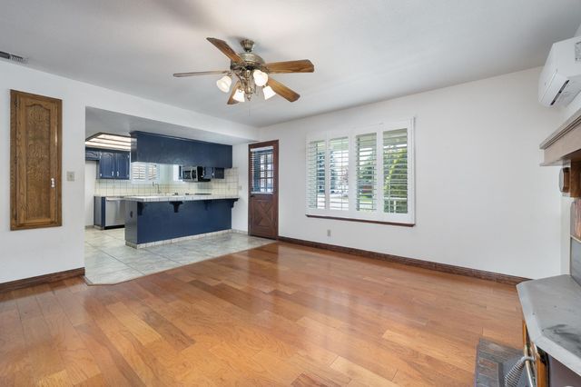 3074 Burgan Avenue, Clovis, CA 93611