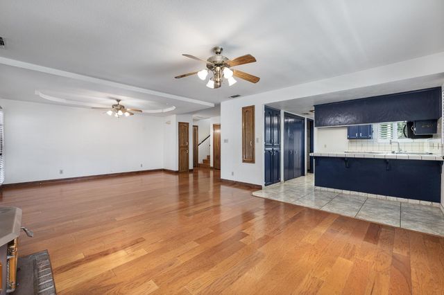 3074 Burgan Avenue, Clovis, CA 93611