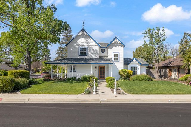 3074 Burgan Avenue, Clovis, CA 93611