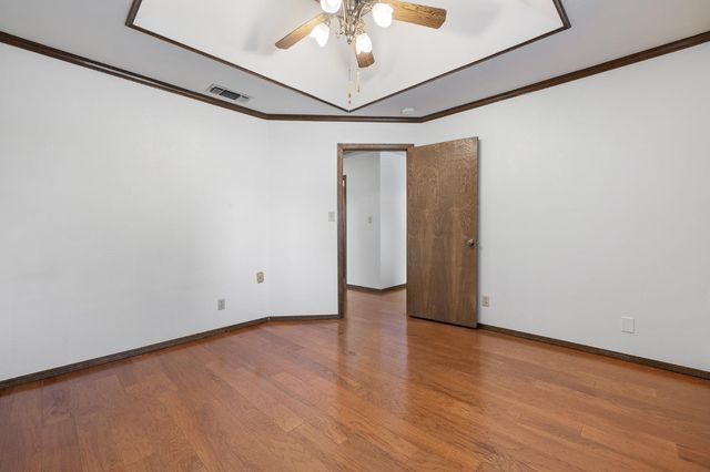 3074 Burgan Avenue, Clovis, CA 93611