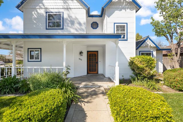 3074 Burgan Avenue, Clovis, CA 93611