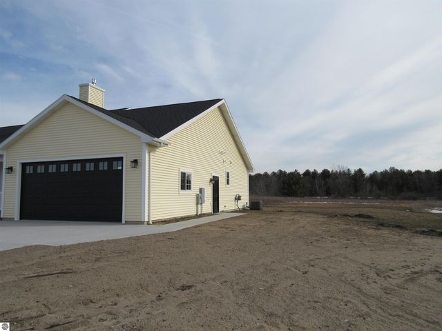 66 Lila Lane, Tawas City, MI 48763