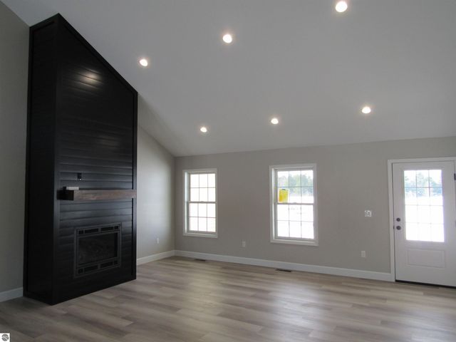 66 Lila Lane, Tawas City, MI 48763