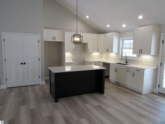 66 Lila Lane, Tawas City, MI 48763