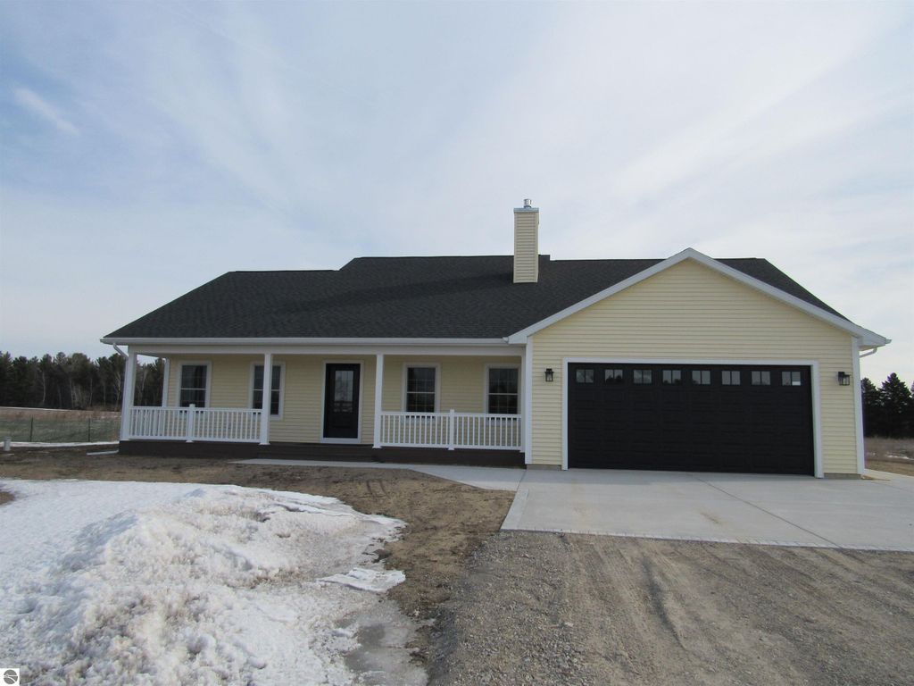 66 Lila Lane, Tawas City, MI 48763