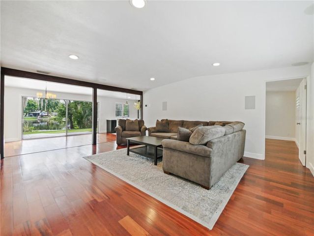 2823 WRIGHT AVENUE, Winter Park, FL 32789